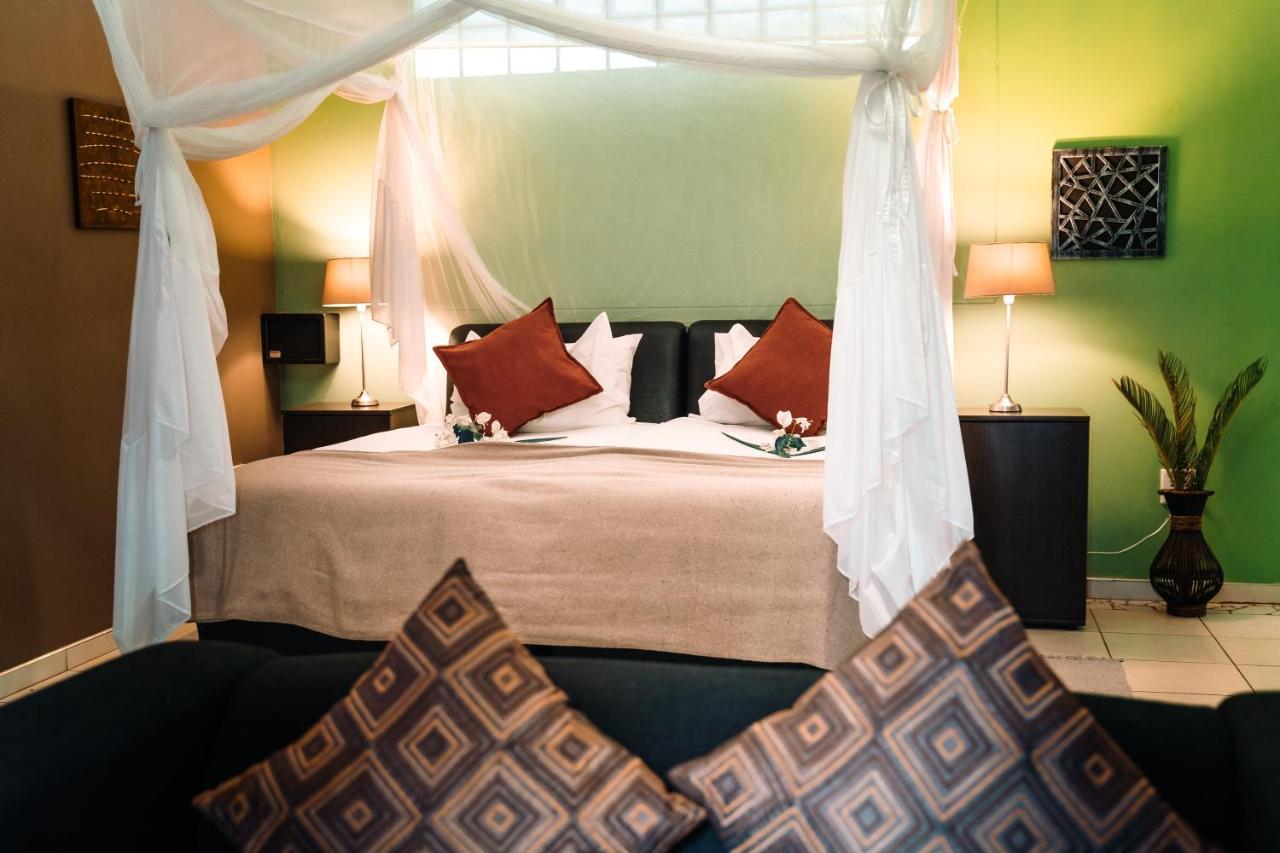 Gabus Safari Lodge Otavi ภายนอก รูปภาพ