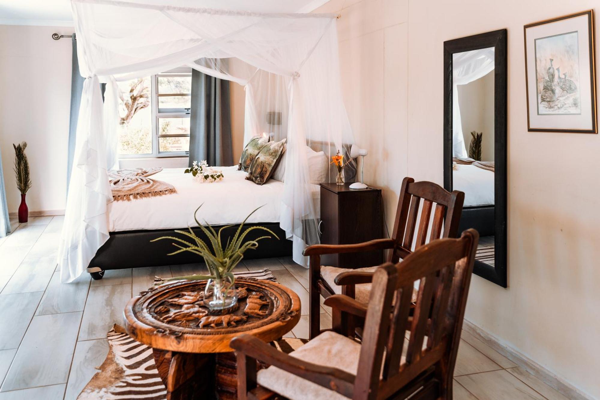 Gabus Safari Lodge Otavi ภายนอก รูปภาพ